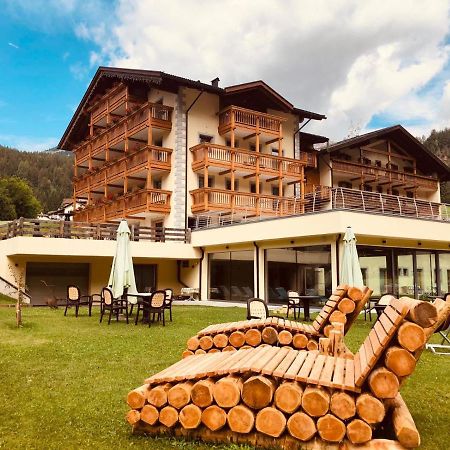 Wellness Hotel Dolomia Soraga Esterno foto