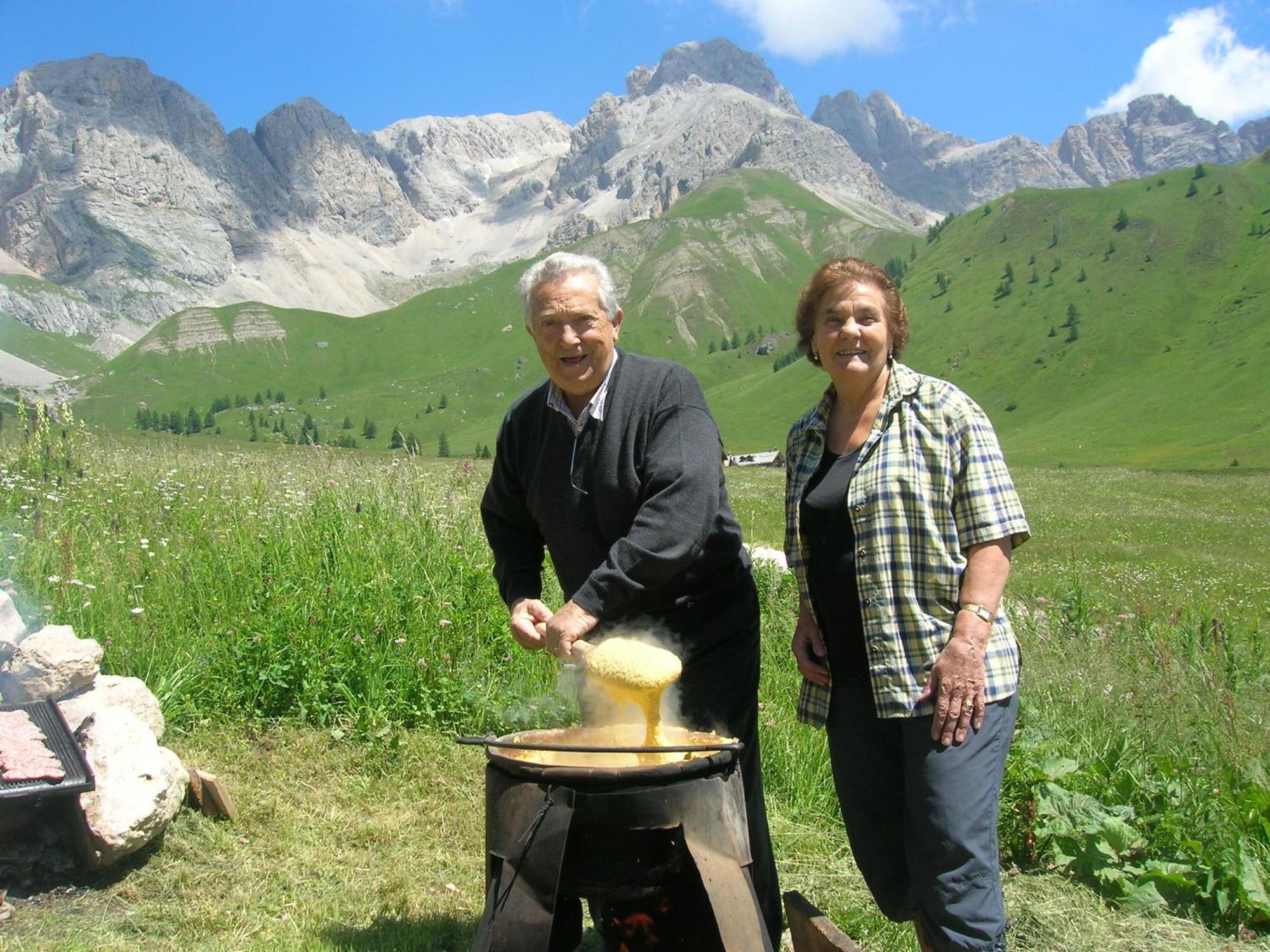 Wellness Hotel Dolomia Soraga Esterno foto