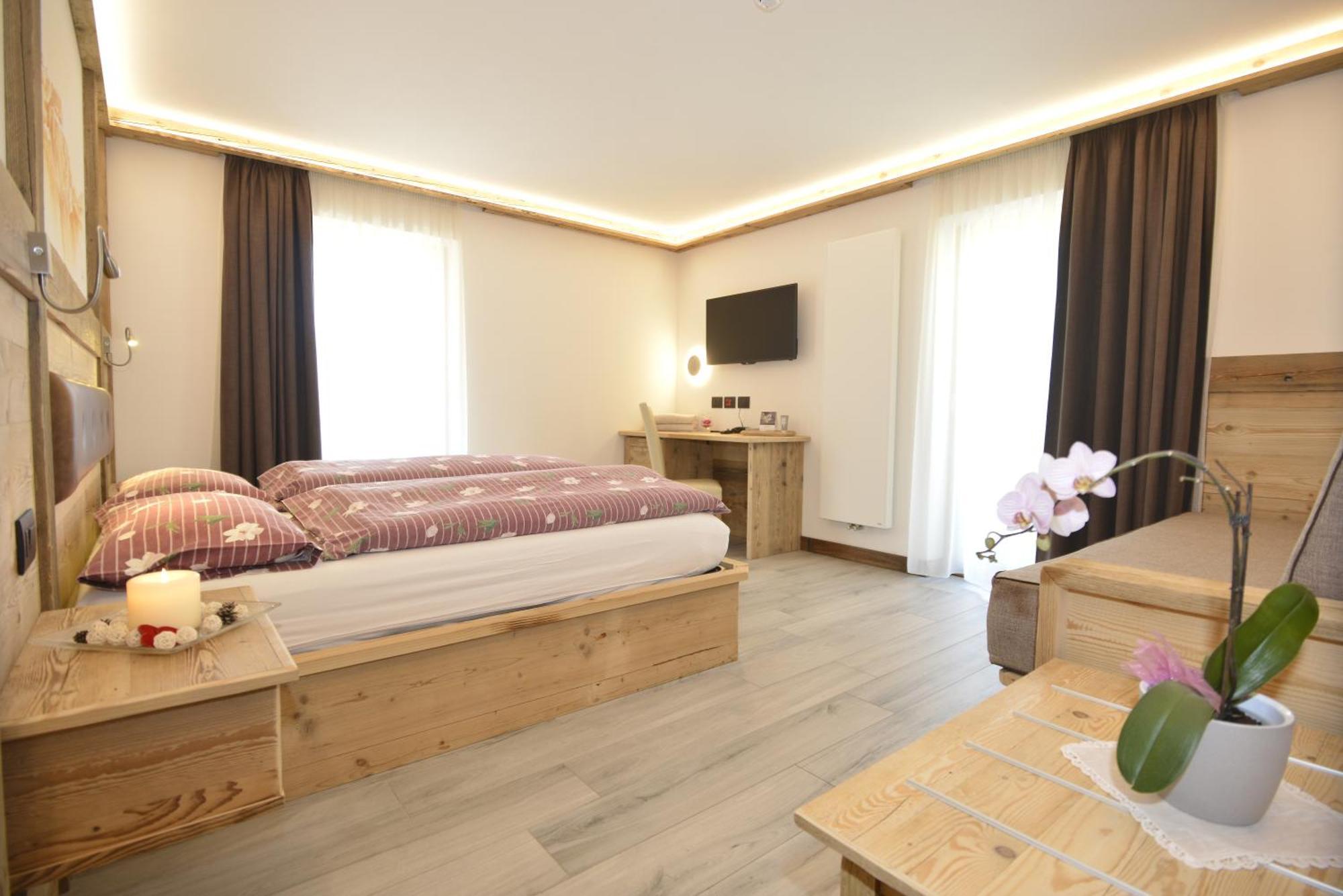 Wellness Hotel Dolomia Soraga Esterno foto