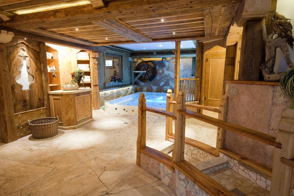 Wellness Hotel Dolomia Soraga Esterno foto