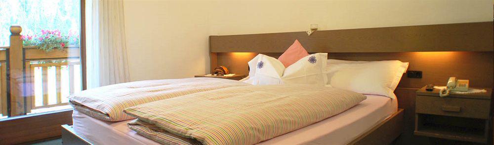 Wellness Hotel Dolomia Soraga Esterno foto